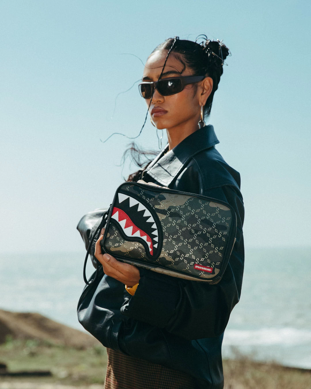 SPRAYGROUND LASERS BLAZIN TOILETRY BRICKSIDE BAG 2 SPRAYGROUND LASERS BLAZIN TOILETRY BRICKSIDE BAG - Image 2