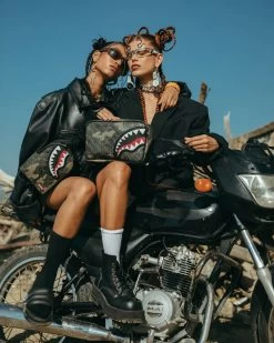 SPRAYGROUND LASERS BLAZIN TOILETRY BRICKSIDE BAG 15 SPRAYGROUND LASERS BLAZIN TOILETRY BRICKSIDE BAG -Fashion backpack-sprayground B5554 3 1