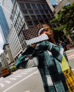 SPRAYGROUND UNSTOPPABLE ENDEAVORS II CROSSOVER CLUTCH -Fashion backpack-sprayground B5733 2 1