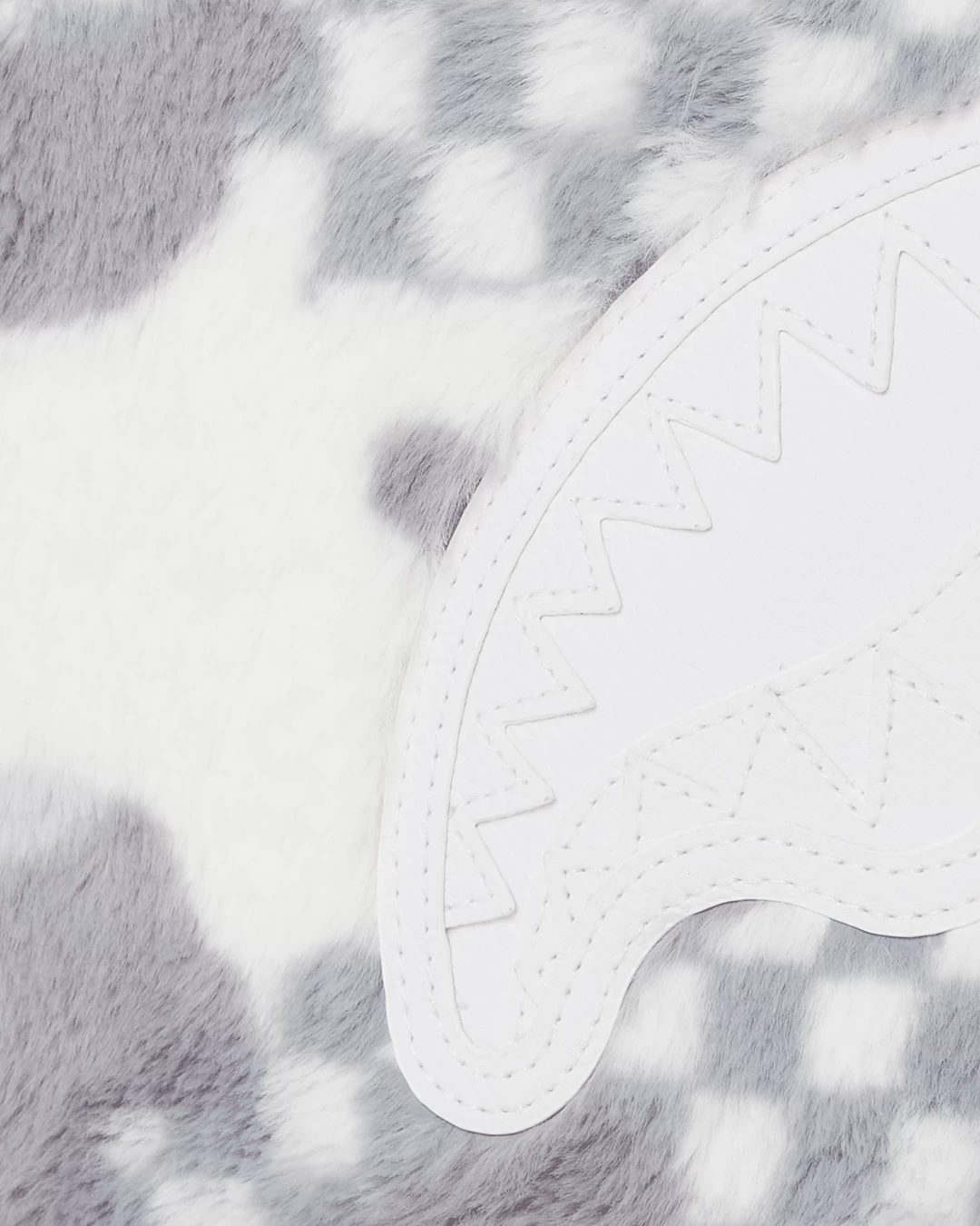 SPRAYGROUND 3AM PLUSH SWISS ALPS CROSSOVER CLUTCH 9 SPRAYGROUND 3AM PLUSH SWISS ALPS CROSSOVER CLUTCH - Image 9