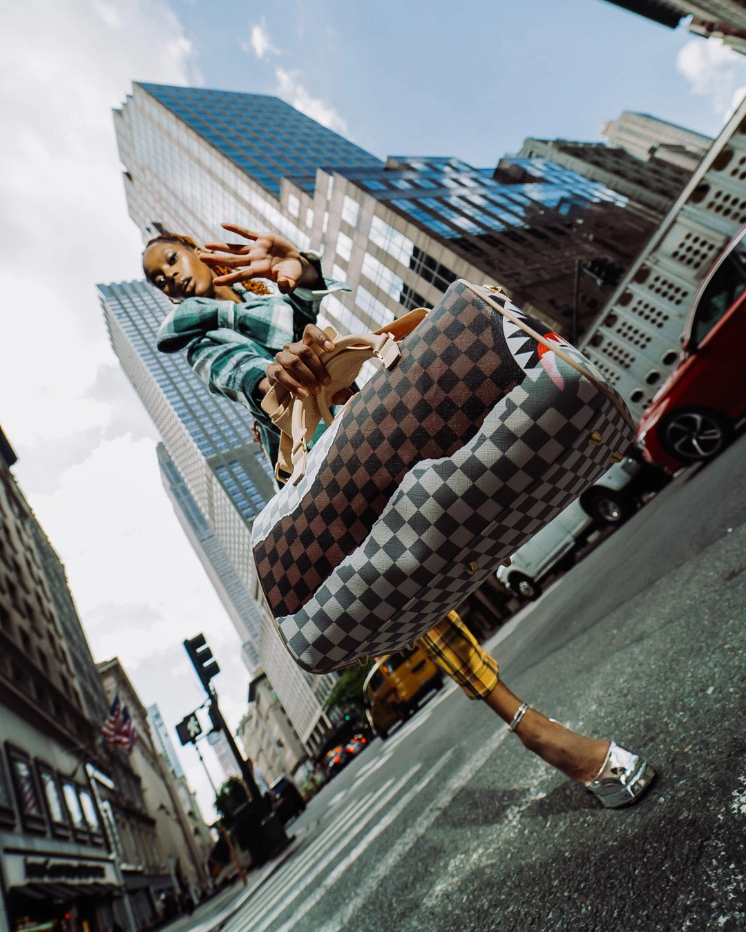 SPRAYGROUND UNSTOPPABLE ENDEAVORS II MINI DUFFLE 6 SPRAYGROUND UNSTOPPABLE ENDEAVORS II MINI DUFFLE - Image 6